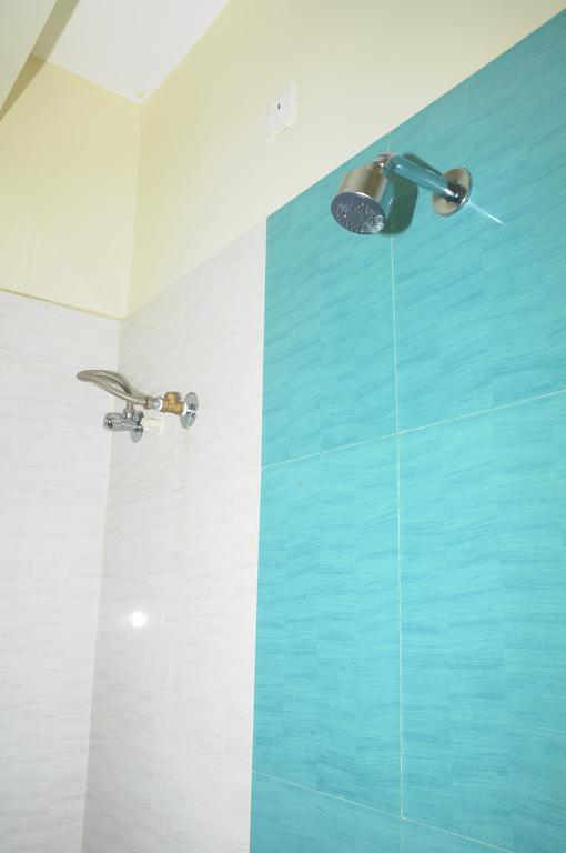 Hotel Agarala Residency 蒂鲁帕蒂 客房 照片